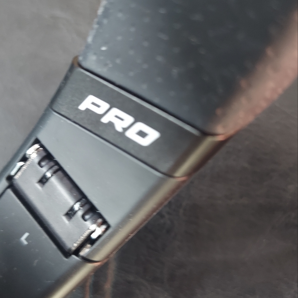 MONSTER DNA PRO HEADPHONES WIRED